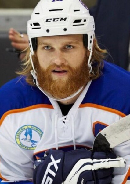 Wyatt Russell photo