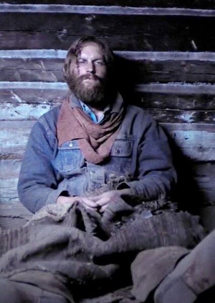 Wyatt Russell photo