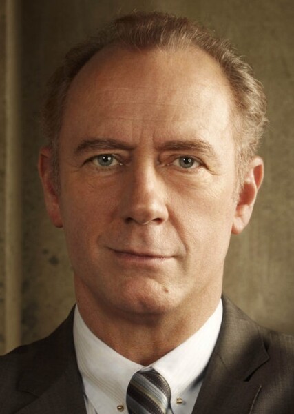 Xander Berkeley photo