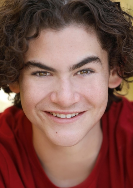 Xander Simmons photo