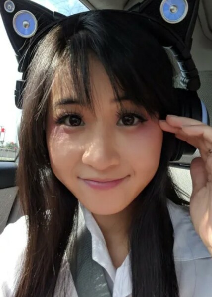 Xanthe Huynh photo