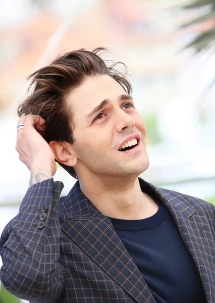 Xavier Dolan photo