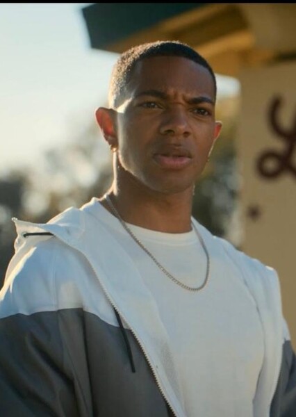 Xavier Mills