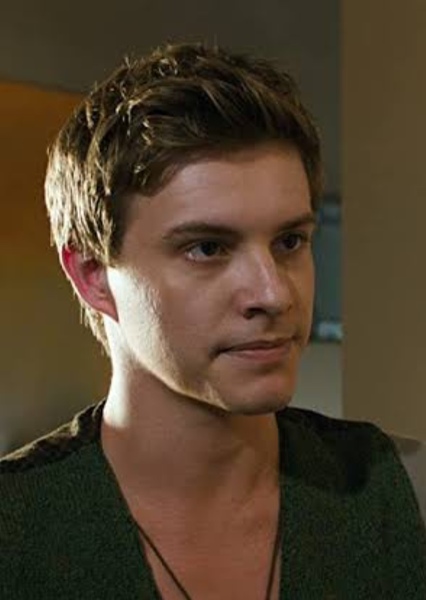 Xavier Samuel photo