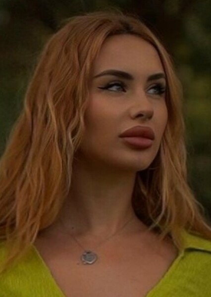 Xenia Astahova photo