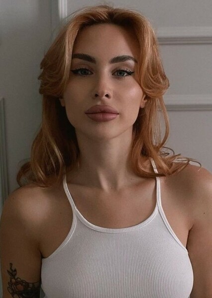 Xenia Astahova photo
