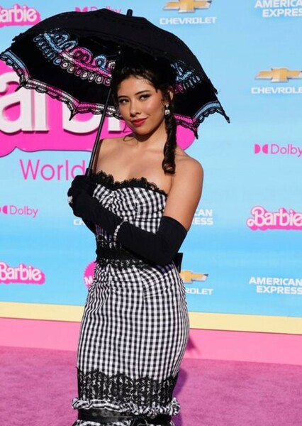 Xochitl Gomez photo