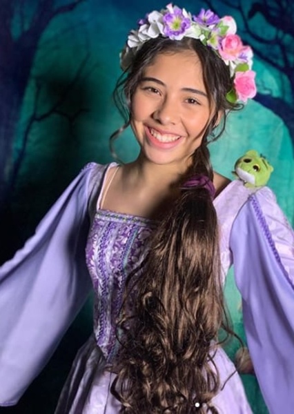 Xochitl Gomez photo