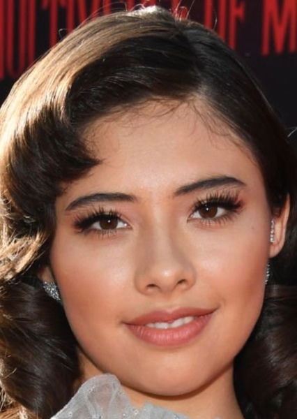 Xochitl Gomez photo