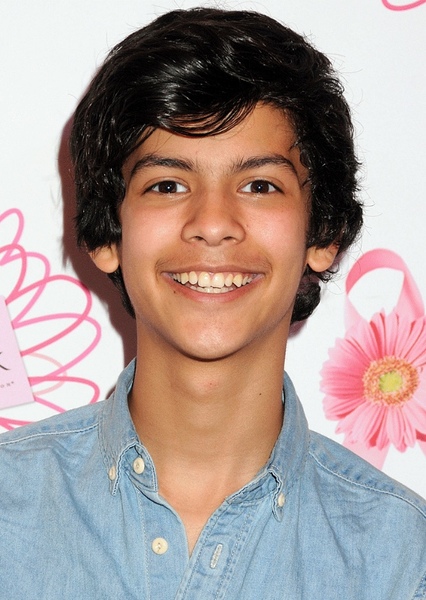 Xolo Maridueña photo