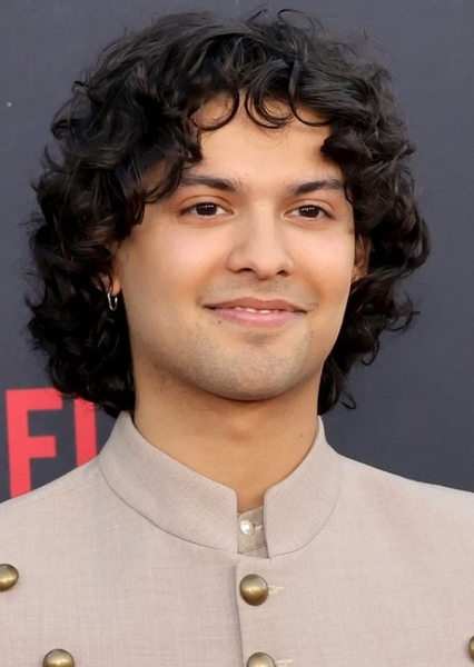 Xolo Maridueña photo