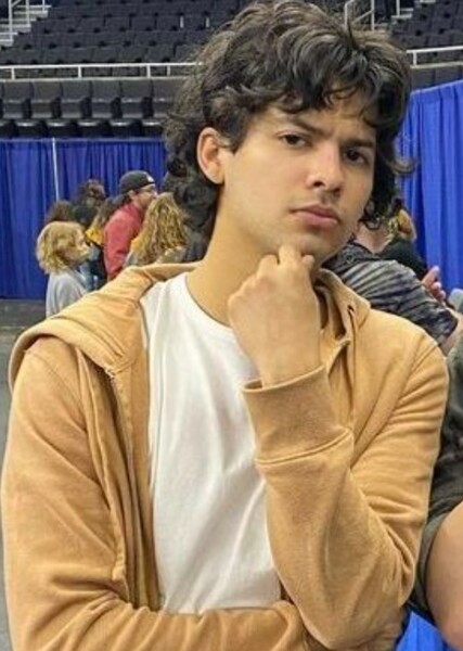 Xolo Maridueña photo