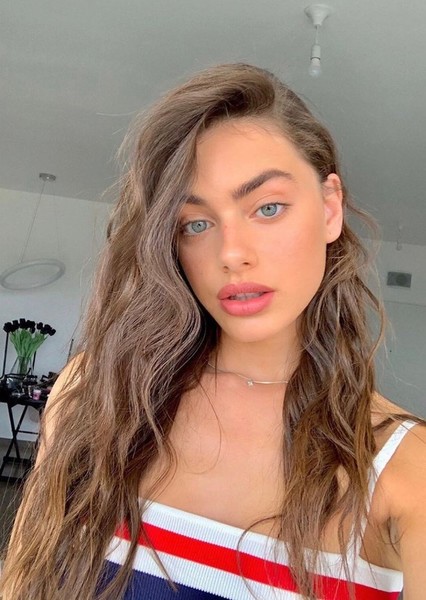 Yael Shelbia photo