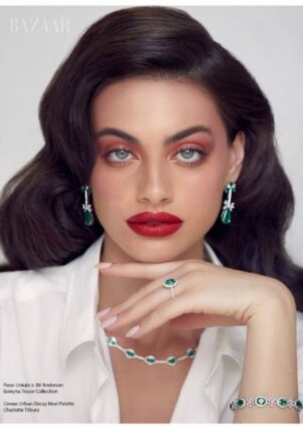 Yael Shelbia photo