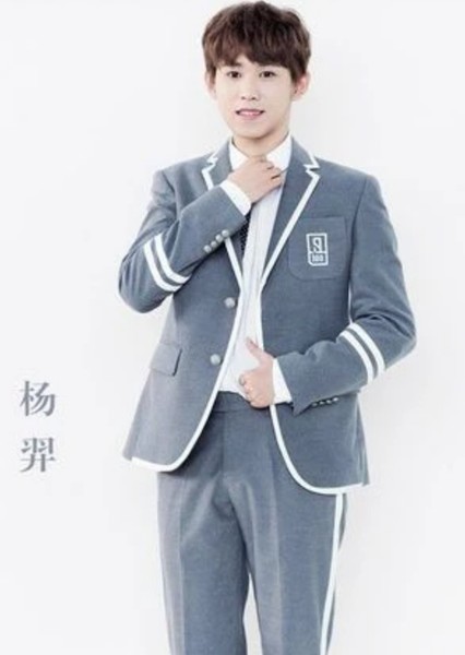 Yang Tairui (Yang Yi) photo