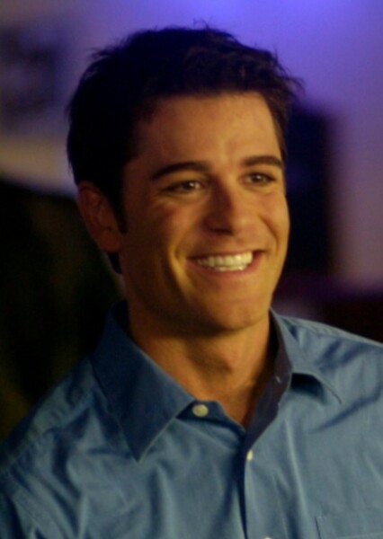 Yannick Bisson photo