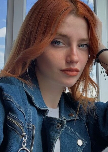Yaren Ebru Kalan photo