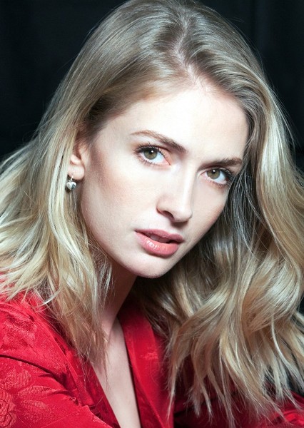 Yasemin Kay Allen photo