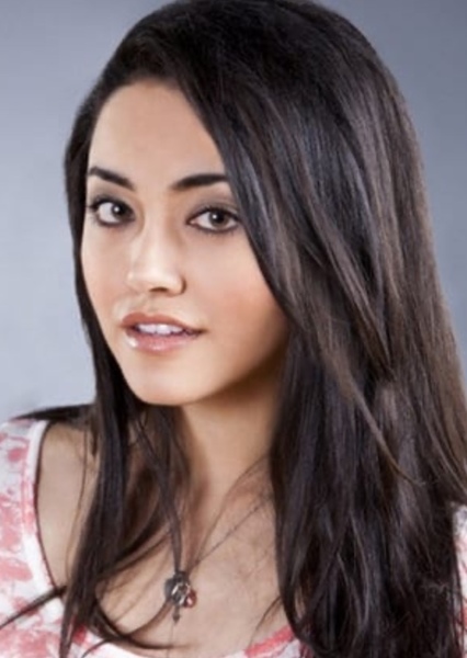 Yasmine Al-Bustami photo