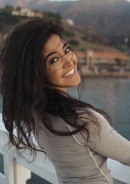 Yasmine Al-Bustami photo