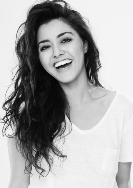 Yasmine Al-Bustami photo