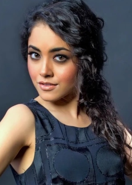 Yasmine Al-Bustami photo