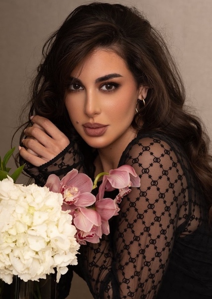 Yasmine Sabry photo