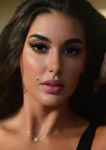 Yasmine Sabry photo