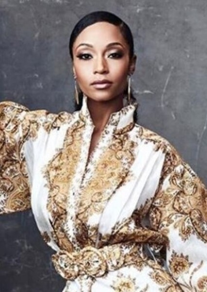 Yaya DaCosta photo
