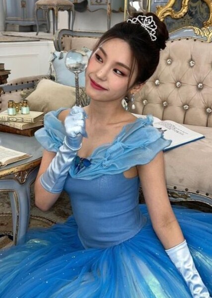 Yeji photo