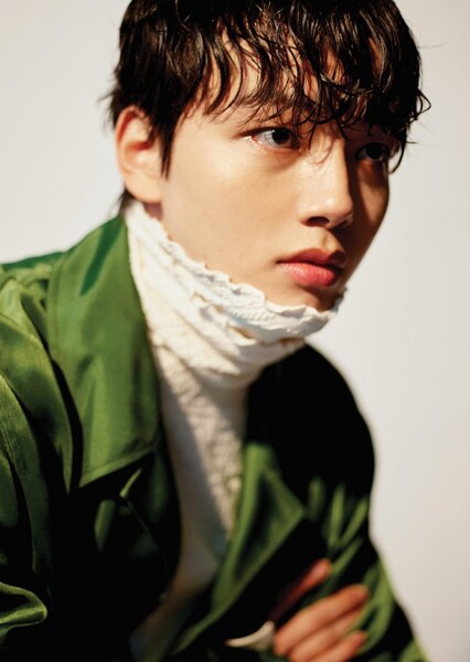 Yeo Jin-goo photo