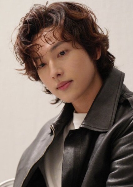 Yim Si-wan photo