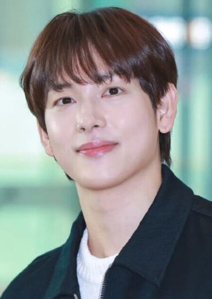 Yim Si-wan photo