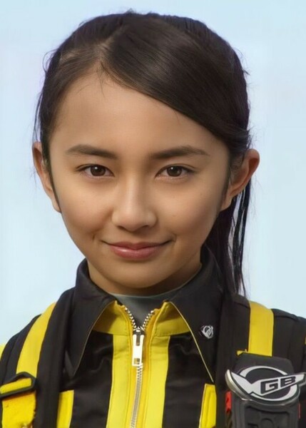 Yoko Usami/Yellow Buster photo