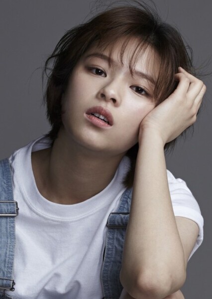 JEONGYEON photo