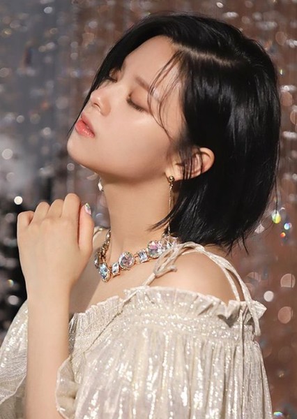 Yoo Jeongyeon photo