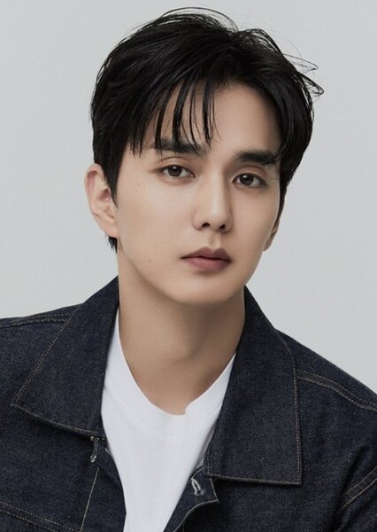 Yoo Seung-ho photo