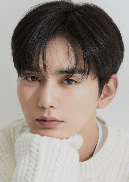 Yoo Seung-ho photo