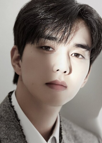 Yoo Seung-ho photo