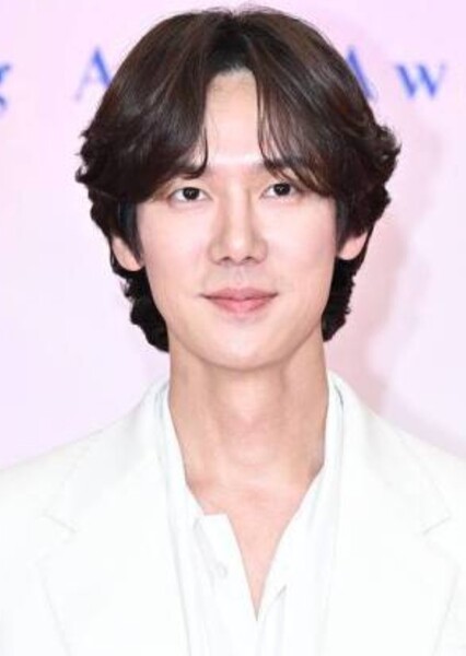 Yoo Yeon-seok photo