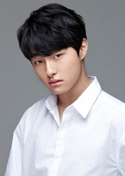 Yoon Chan-young photo