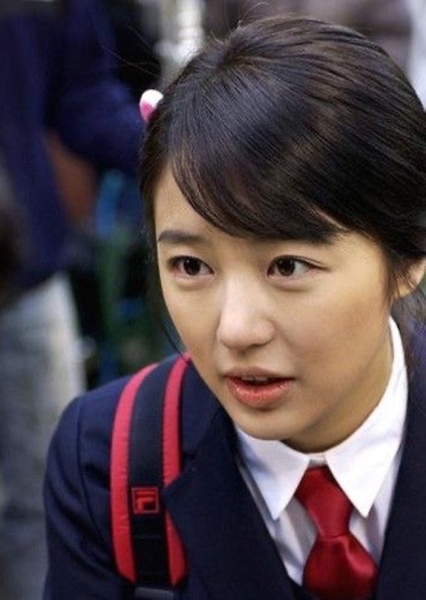 Yoon Eun-hye photo