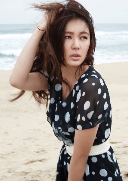 Yoon Eun-hye photo