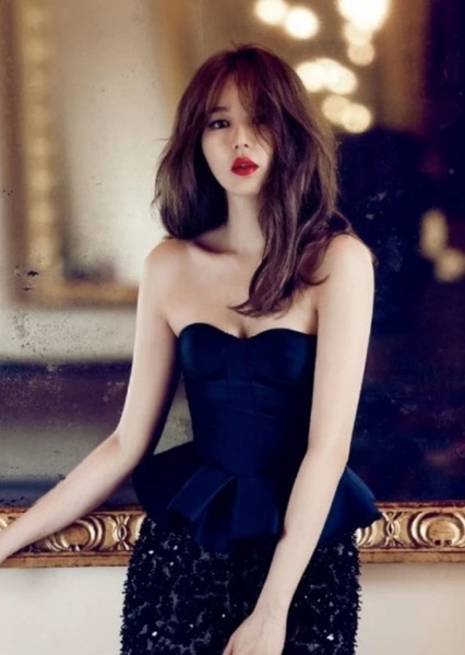 Yoon Eun-hye photo