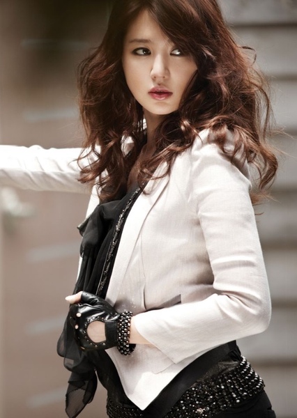 Yoon Eun-hye photo