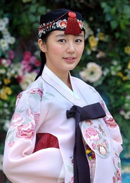 Yoon Eun-hye photo