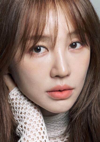 Yoon Eun-hye photo