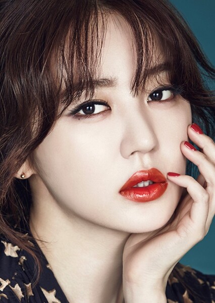 Yoon Eun-hye photo