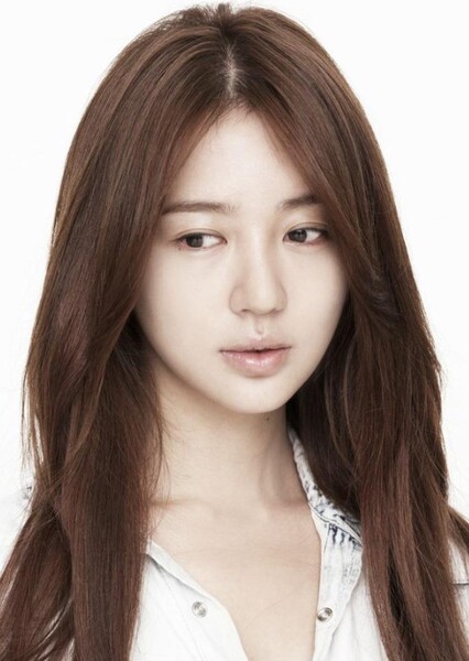 Yoon Eun-hye photo