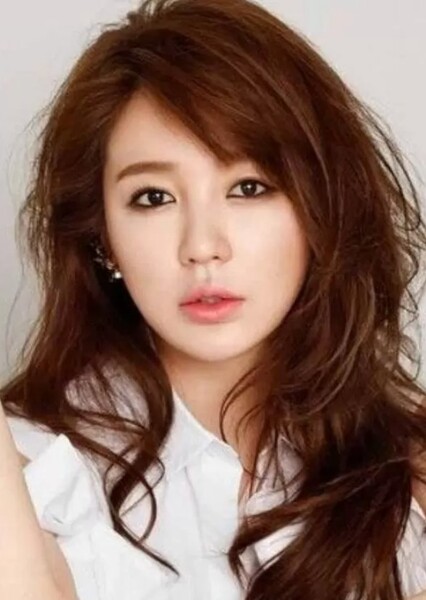 Yoon Eun-hye photo
